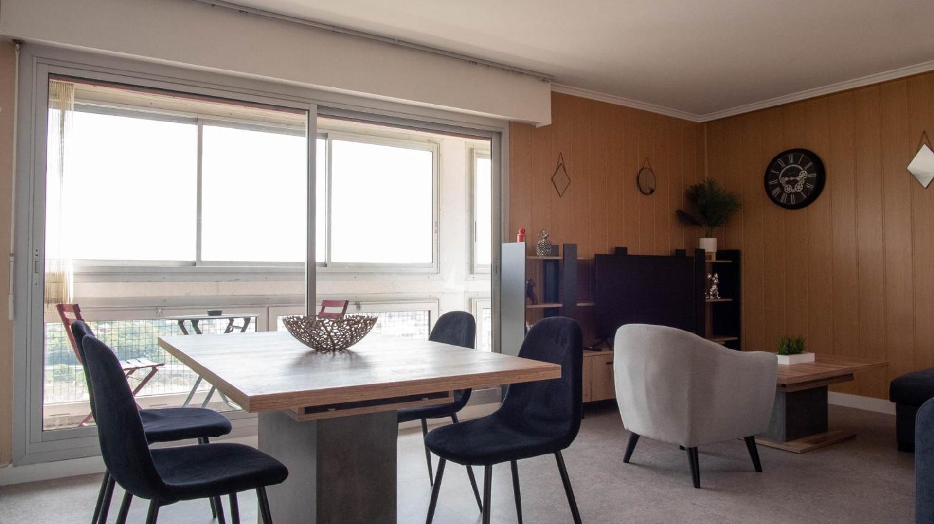 Le Provencal - Vue Paronomique Sur Poitiers Appartement Buitenkant foto